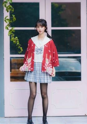 欧美小女孩气质图片_国产剧完整版观看